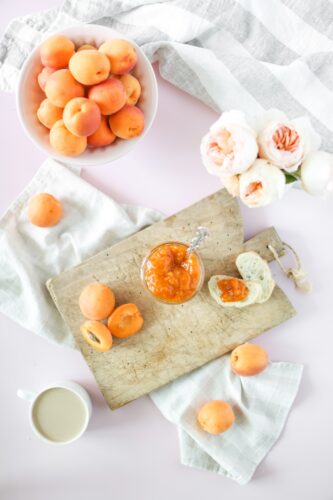 quick-apricot-jam-board-schonefoods